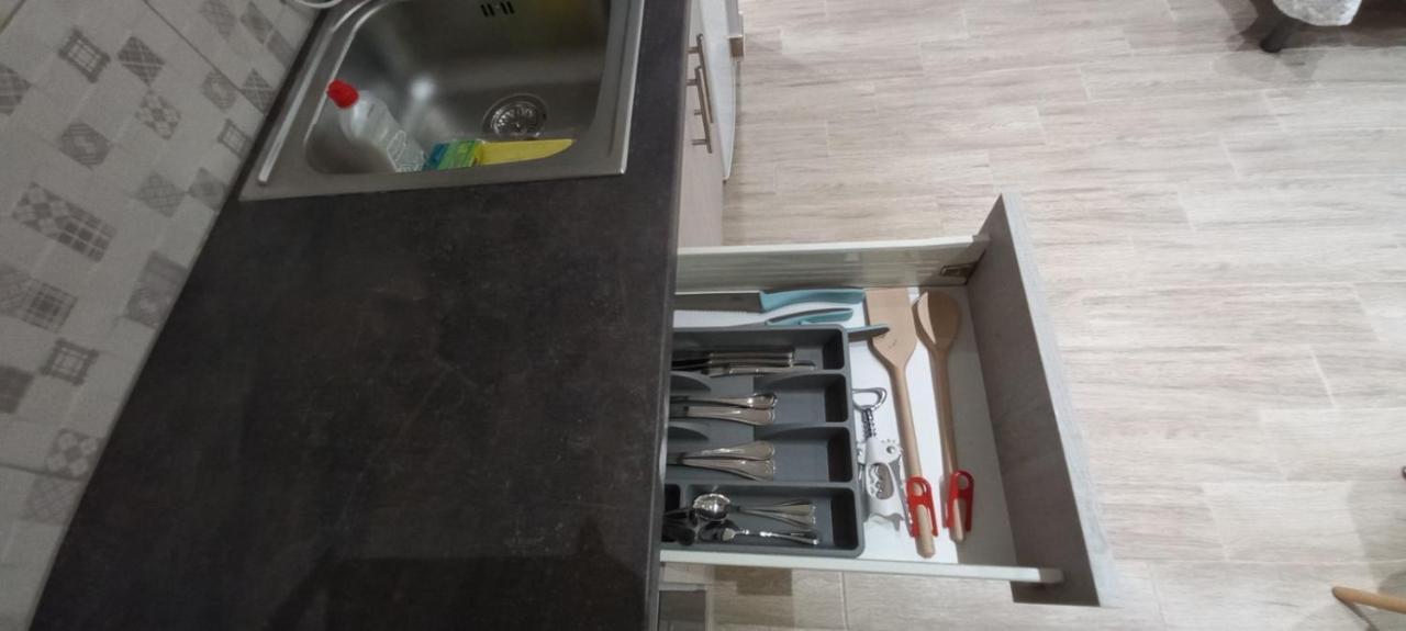 2Downtown.Skg Apartment Tesalonika Bagian luar foto